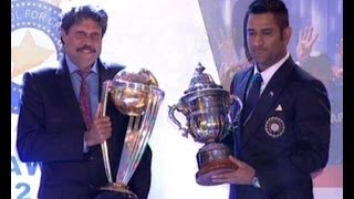 Kapil and Dhoni exchange World Cup trophies -- Rare Video screenshot 4