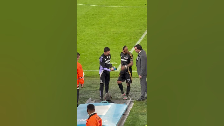 👋Así se iba Arturo Vidal: expulsado y con chiflidos de la Academia #racing #racingclub #futbol