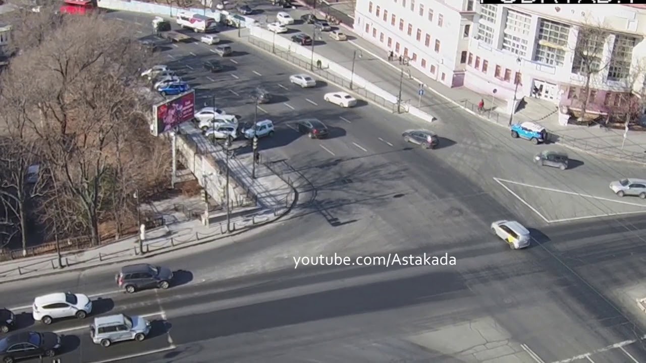 Astakada Владивосток ДТП Гололёд 1 декабря 2018 Покровский парк Дрифт Занос
