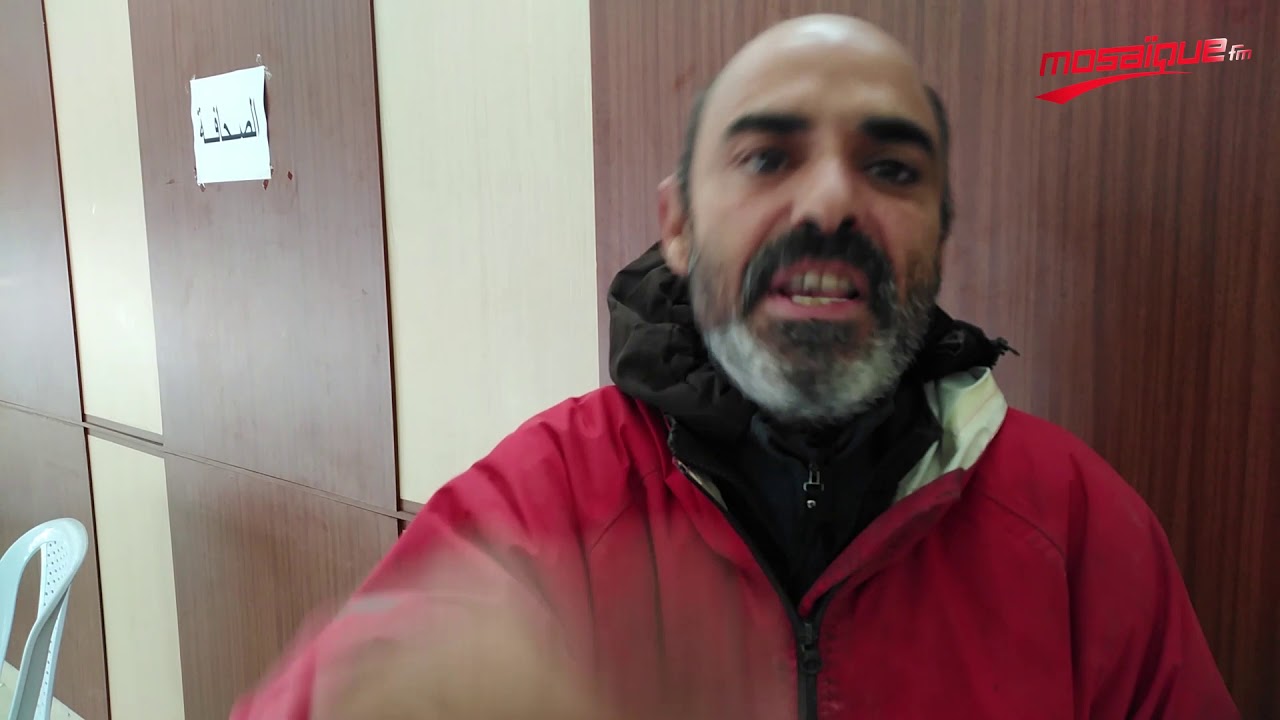 مربّو القوقعيات في بحيرة بنزرت يحتجون