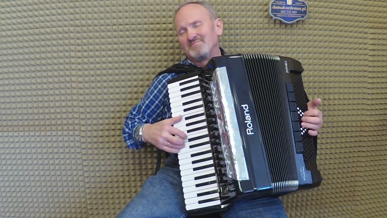 Walc z Noce i dnie akordeon Roland Fr 8x po wgraniu dodatkowych brzmień w serwisie Dom Akordeonu