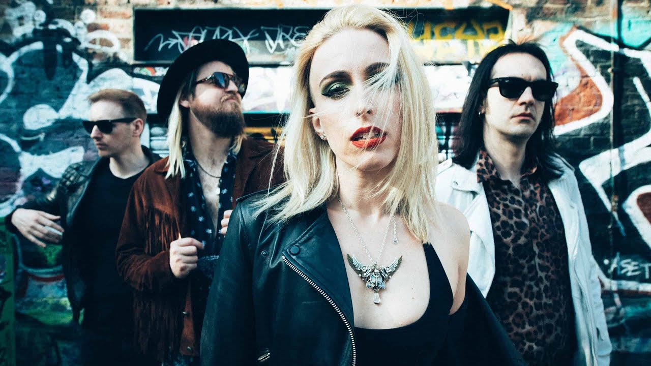 marisa-and-the-moths-how-did-you-get-so-weak-live-at-the-grove