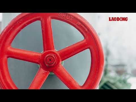 Video Thế giới 24h: Thiếu khí đốt, người Đức chia ca tắm... - youtube