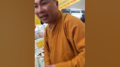 Hội từ thiện chùa Tường Nguyên trao quà Tết cho người dân khó khăn tại quận 4