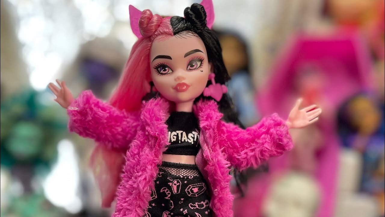 Monster High Gen 3 Creepover Party Draculaura unboxing and review ...
