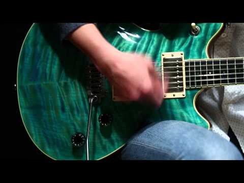 QsicT39s Guitar Arc STD Quilt Bora Bora Blue