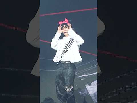 #CaseNo_VIXX Love Love Love💕 #빅스 #<strong>VIXX</strong> #레오 #<strong>LEO</strong> #정택운  #VIXX_FAN_CONCERT
