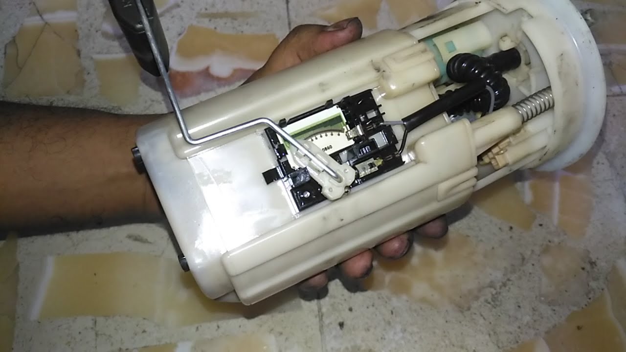 تغيير وش طلمبة بنزين فيرنا بالتفصيل و صيانة الطلمبة و تنظيفها و تغيير فلتر البنزين بالتفصيل