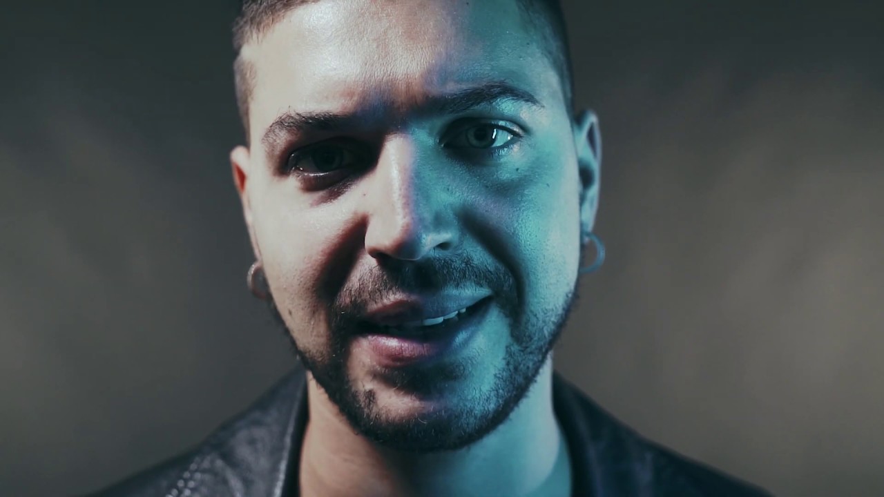 Alex Afilani - A Fine Mese - YouTube