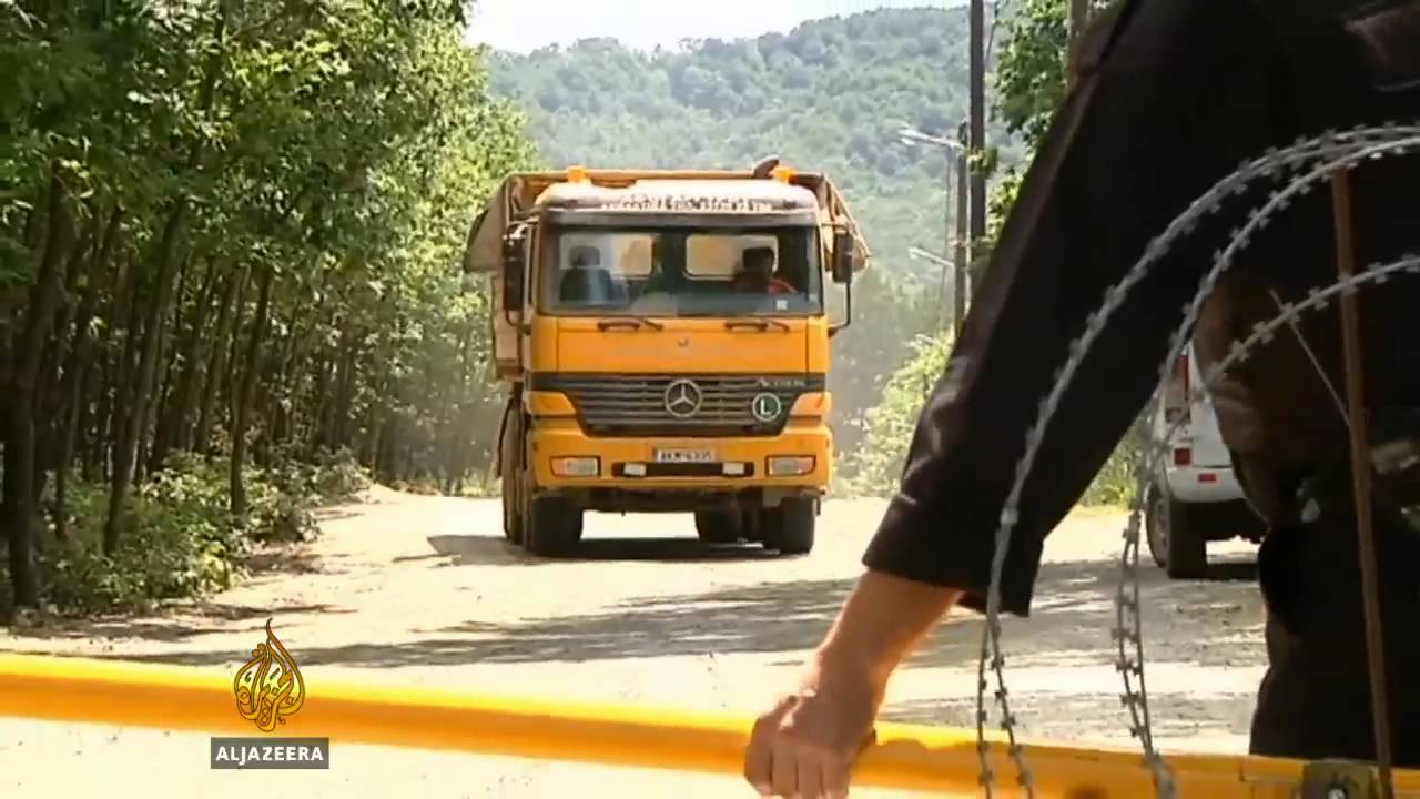 كنديون يبحثون عن الذهب اليوناني