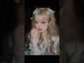 واني متأكد انتي احلى منها بمليار مره 