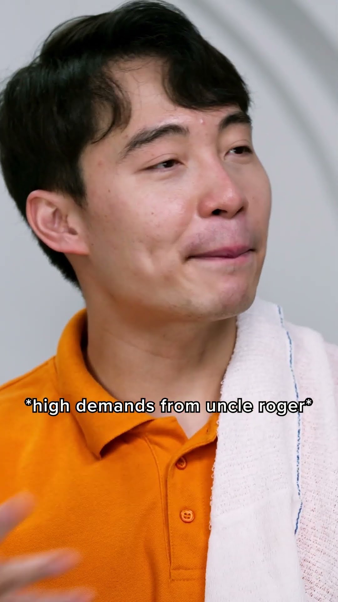 Esther Choi absolutely ROASTING Uncle Roger is everything ?