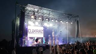 SL320 with video wall and lighting