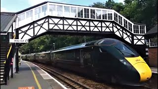 GWR Class 802 IET: nr 802 110 rijd het station Bodmin Parkway binnen