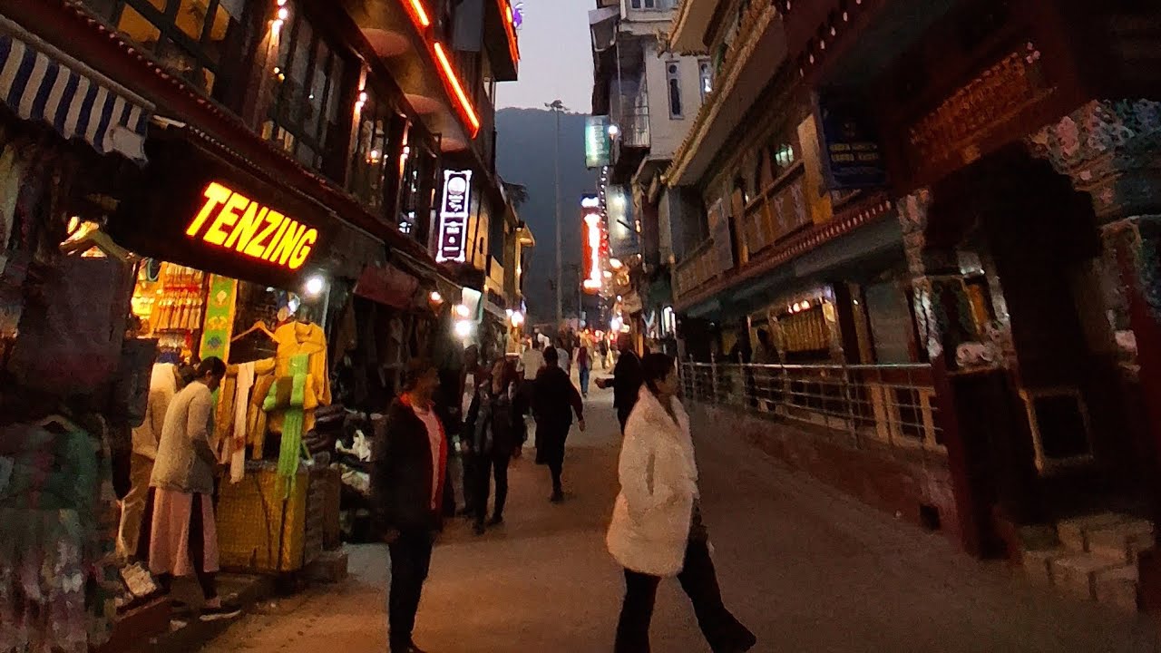 Hang out with my friends 😁🤟🏻