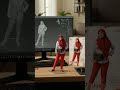 Berkerudung Merah