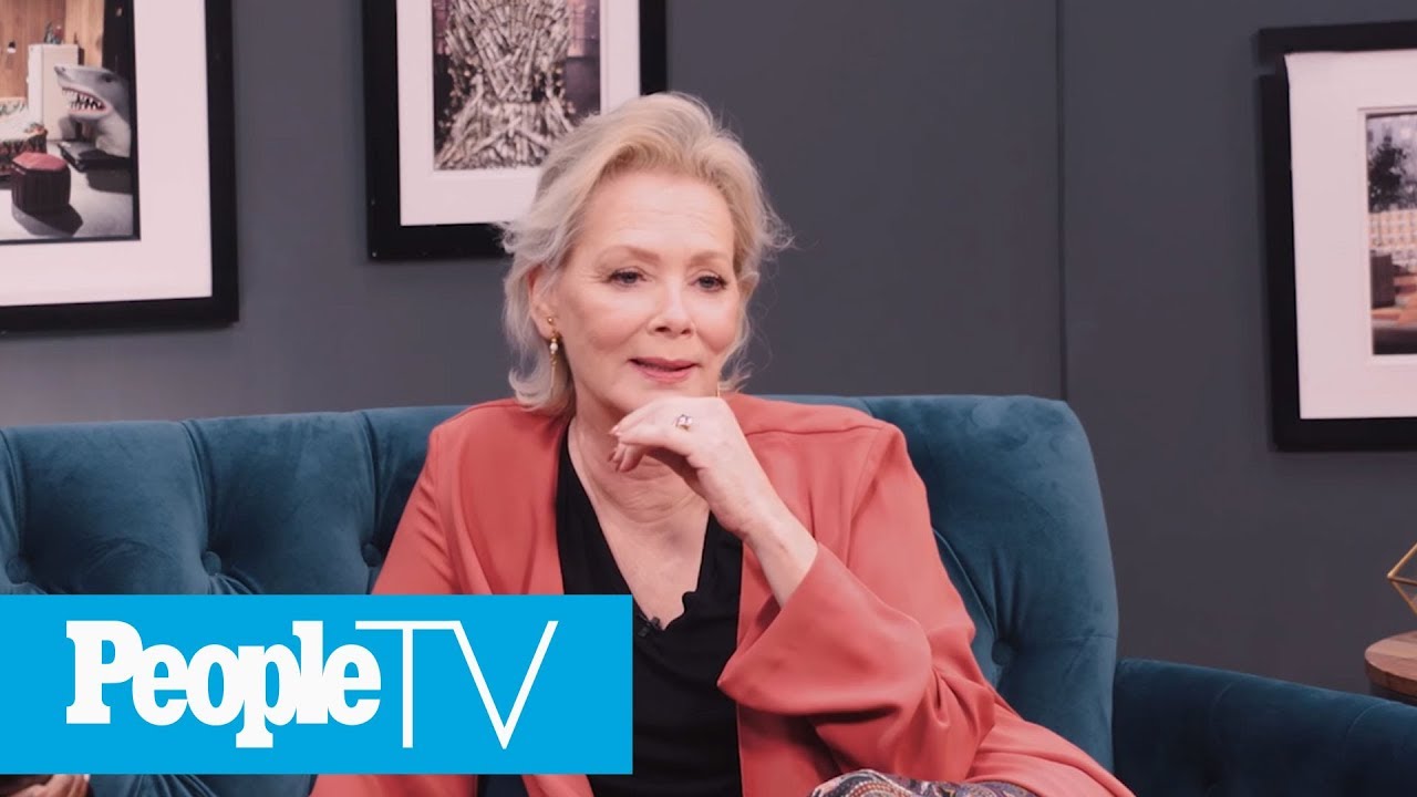 Paul Feig Cut Jean Smart’s Favorite Line From ‘A Simple Favor’ | PeopleTV 