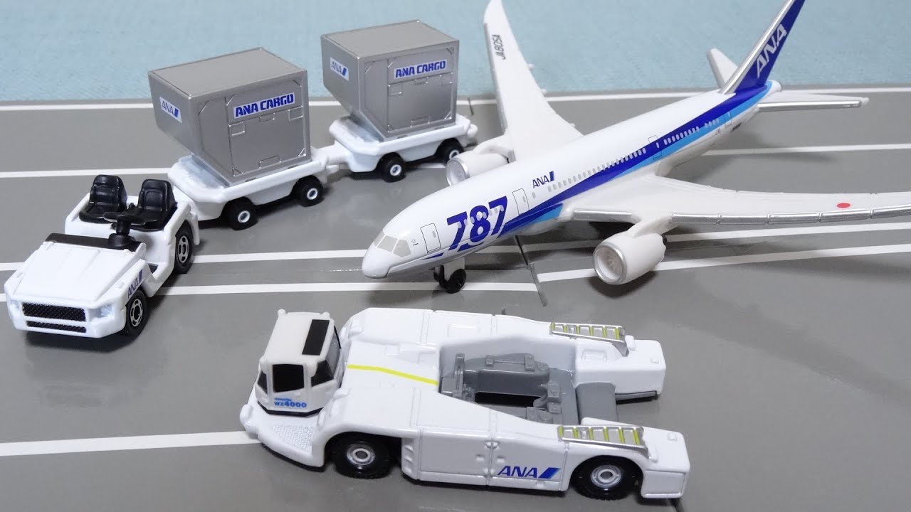 トミカ 787エアポートセット ANA Tomica - YouTube