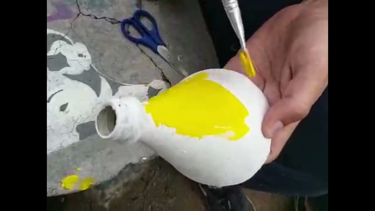 How to make a trophy with recyclable materials, (english project)