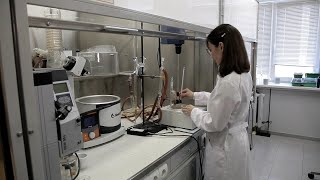 Молодой ученый из ВолгГТУ изучает полимеры