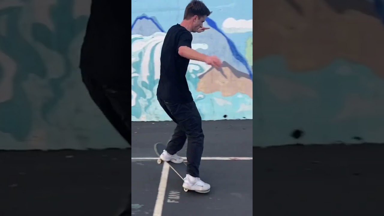 This skater has very quick feet IG @_johnsawyer
