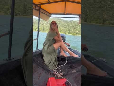 Vožnja jezerom #youtubeshorts #asmr #shorts #barefoot #toes#pedicure #foot #legs