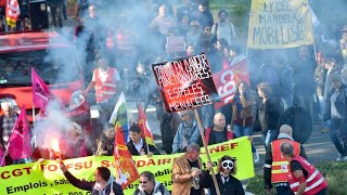 France: First union mobilization of the new school year against Macron's social policy