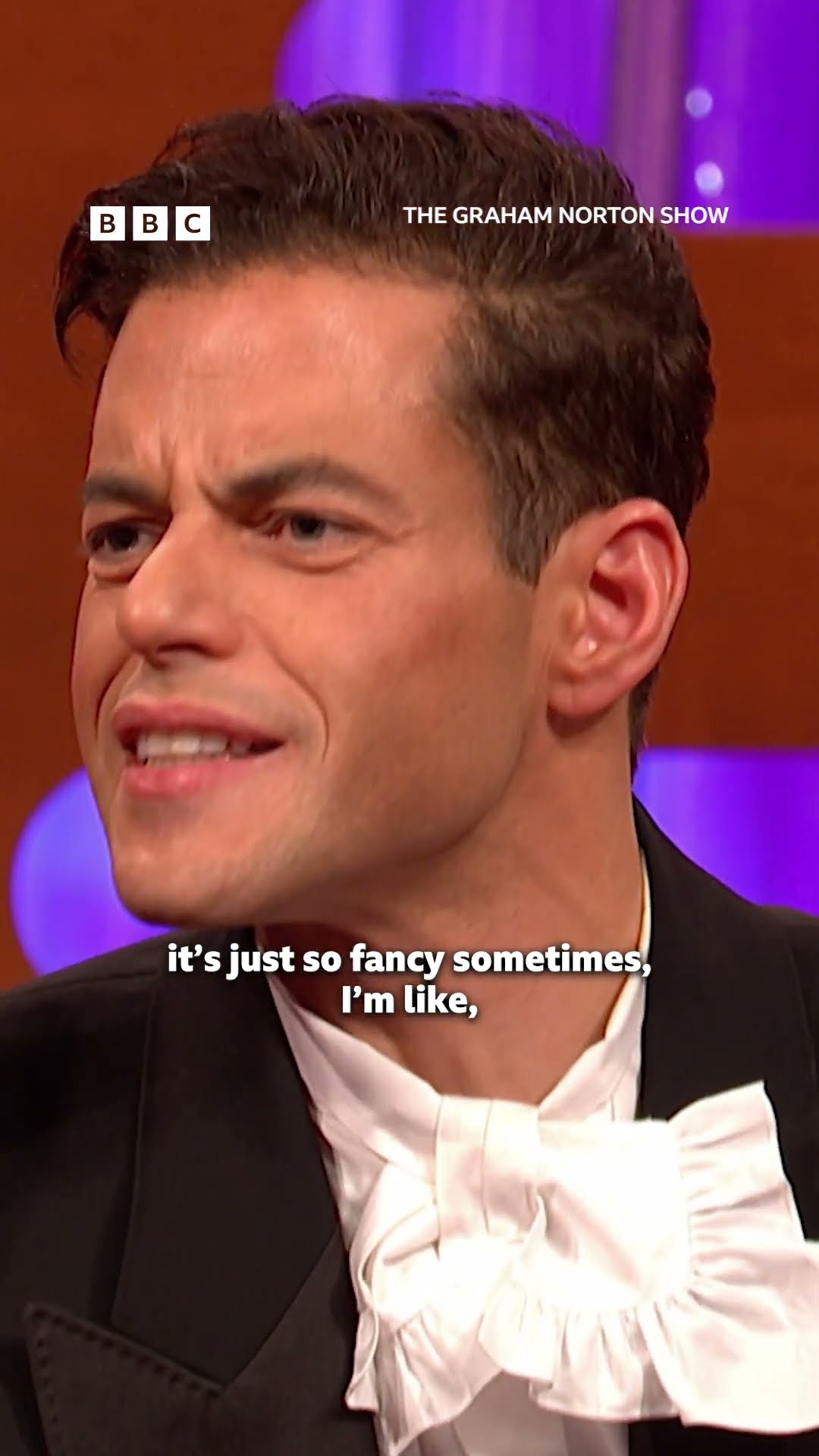 Rami Malek loves British pub culture - and pub quizzes! ?