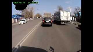 Алматы. Маневры без поворотников 20150227 1259