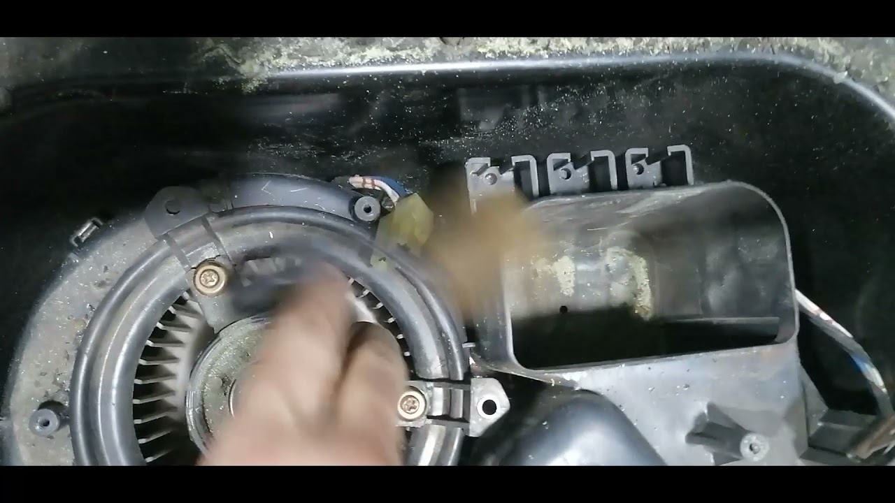 Разборка салонного отопителя (дополнительной печки) на Mitsubishi ...