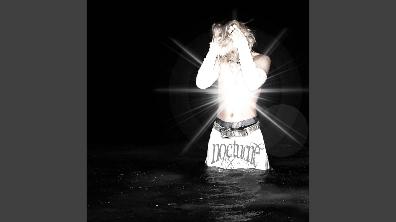 SUPERNOVA bekijken op YouTube SUPERNOVA bekijken op YouTube