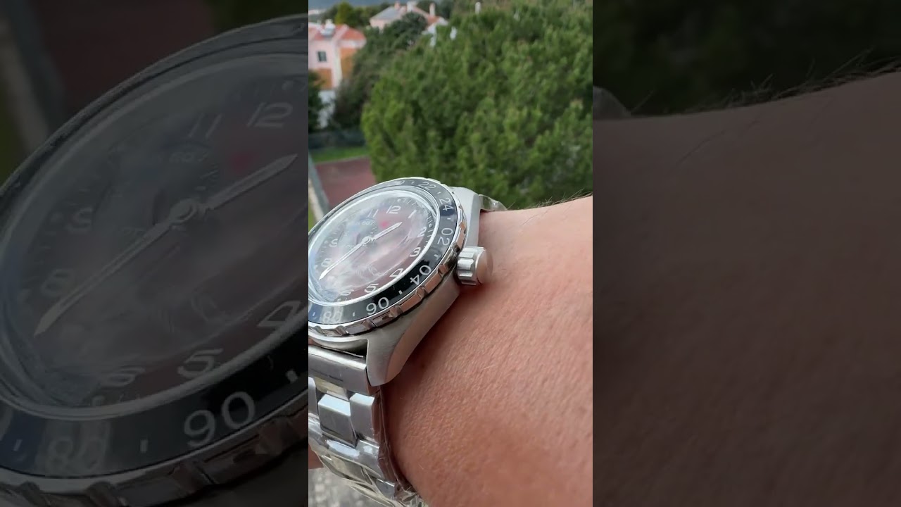 Vostok Komandirskie 02017A – Soviet Grit in 30 Sec! 