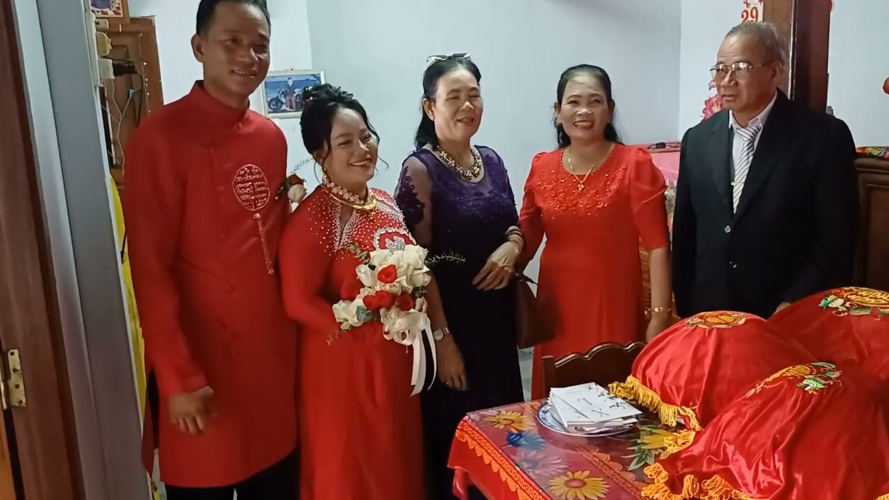 Đám cưới Tu Bông ! Chúc 2 Cháu XUÂN LAM trăm năm hạnh phúc .