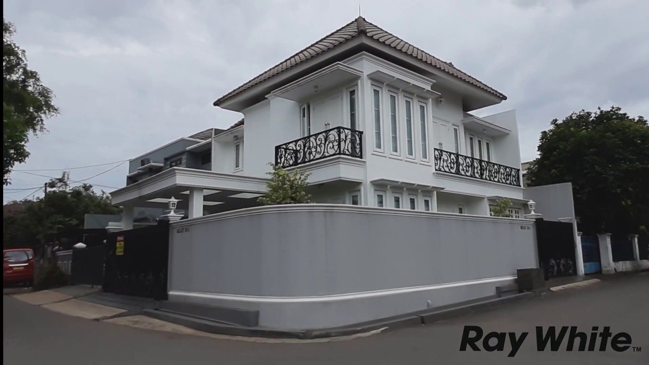  Rumah  Desain  Modern  Classic  di Cipete Jakarta Selatan 