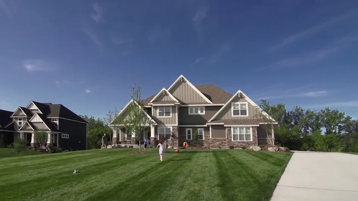 Vicki and Trent Design a Home