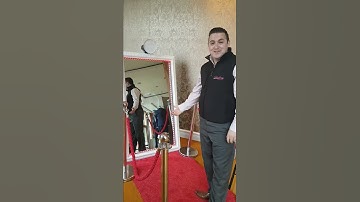 Las Vegas Gesture Controlled Selfie Mirror Demo