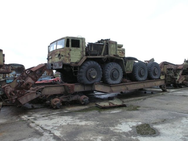 Кладбище автомобилей в чернобыле
