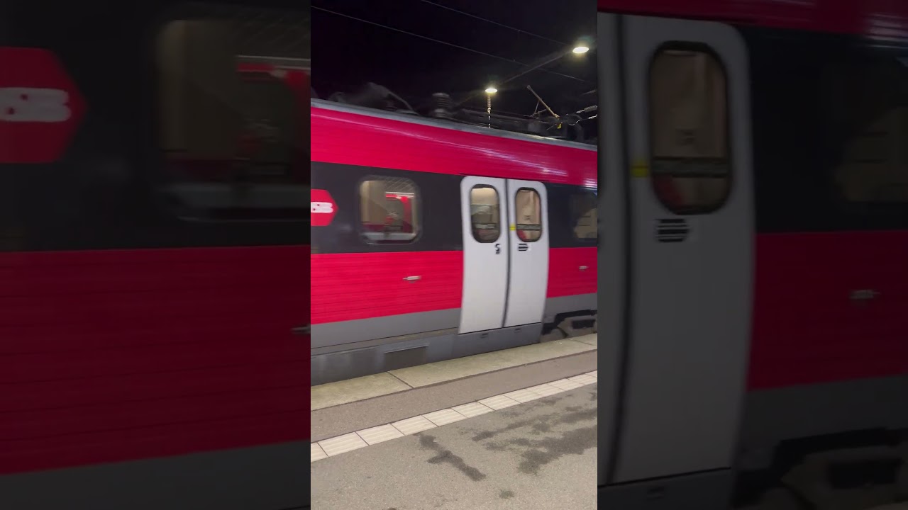 DSB Litra ER 2018 + Litra MF 5007 ved Odense Banegård 