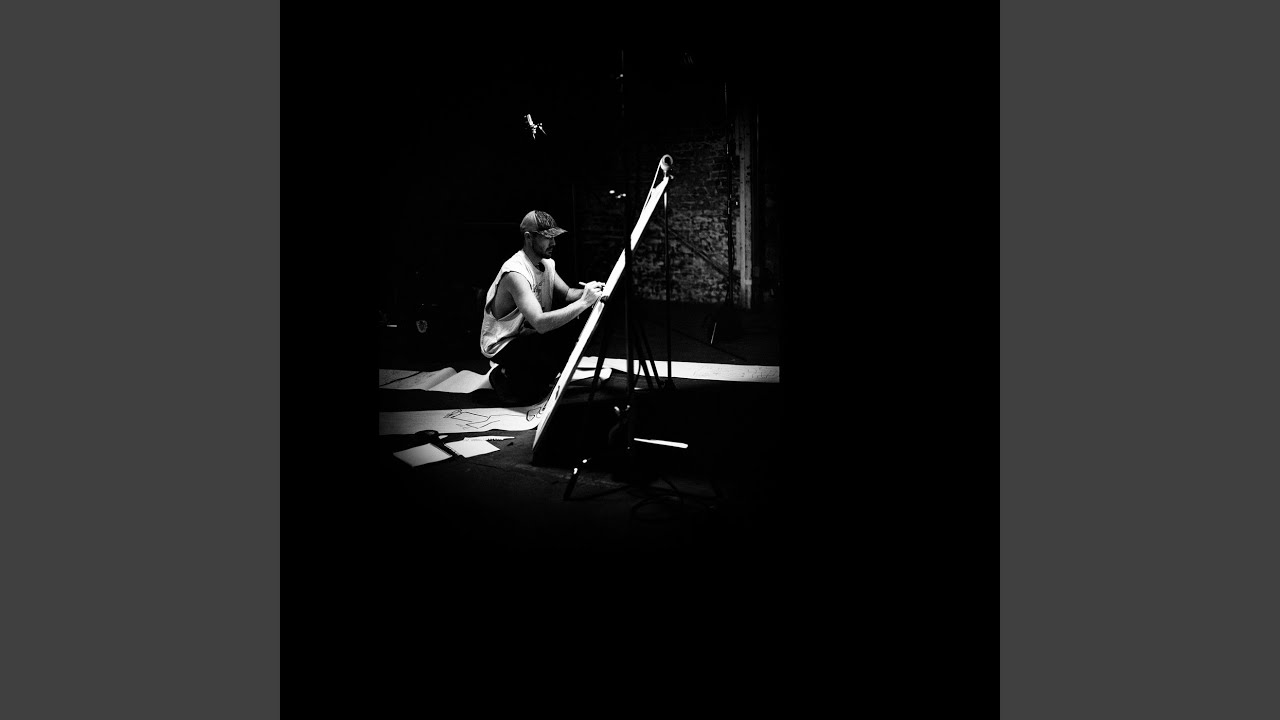 在 YouTube 上观看 Kind Dog