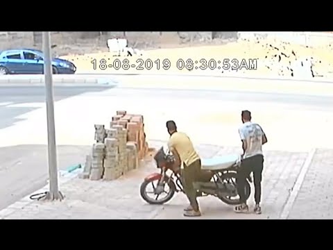 Bike snatching|bike snatching in Chennai 😂😂|professional snatcher ...