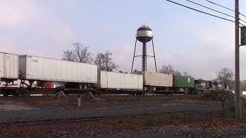 11/1/22 Edgerton, OH; NS 9462 leads a short and fast intermodal east