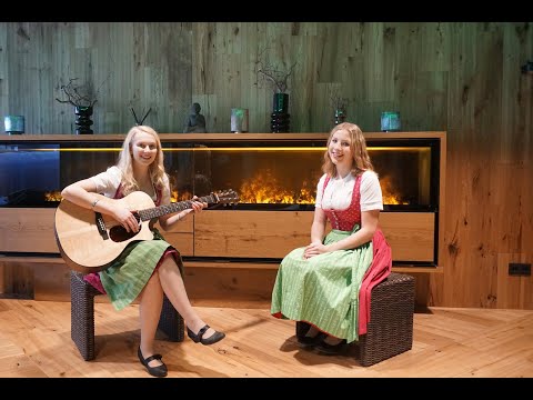 "Weihnachten dahoam" von Michaela und Julia nach dem Original von Die Seer