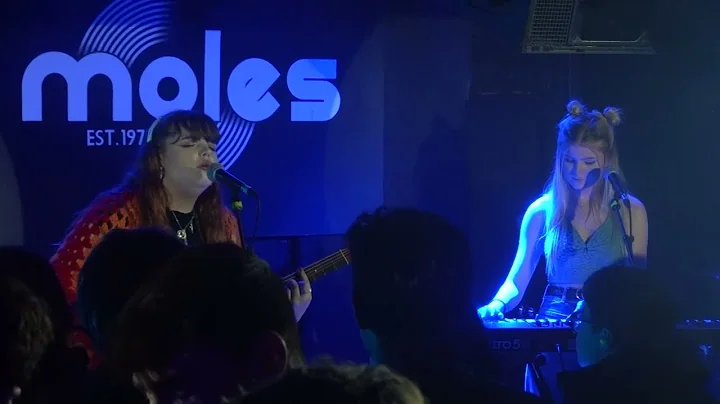 Amy Overd - Uni Showcase at Moles