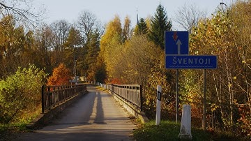 Authentic video with ambient music 🎶. Autumn river flowing 🍂🌊. For relax, meditation, focus 🧘✨