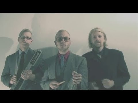 Auto Auto - Where The Buffalo Roam (Official Music Video)