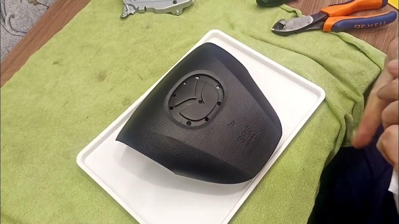 Замена эмблемы руля Mazda 3 BK. - YouTube