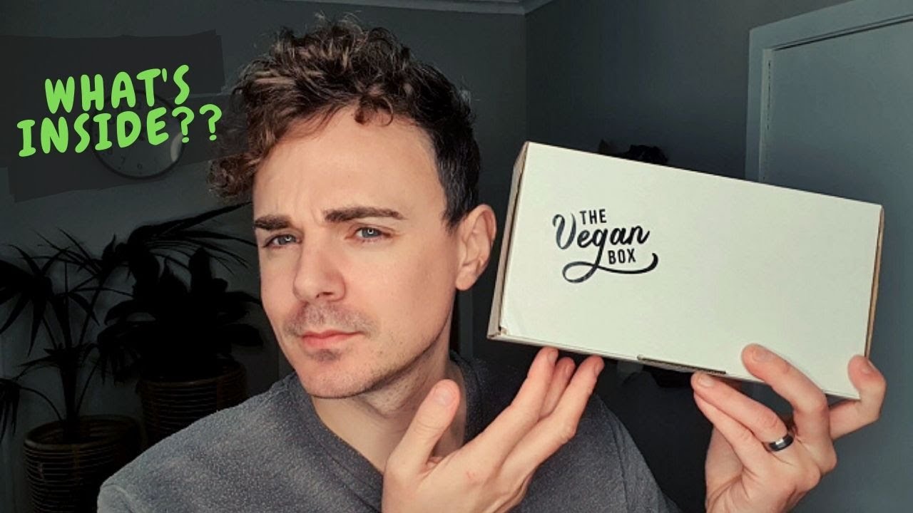 UNBOXING AUSTRALIAN VEGAN SNACKS   The Vegan Box Unboxing July 2020