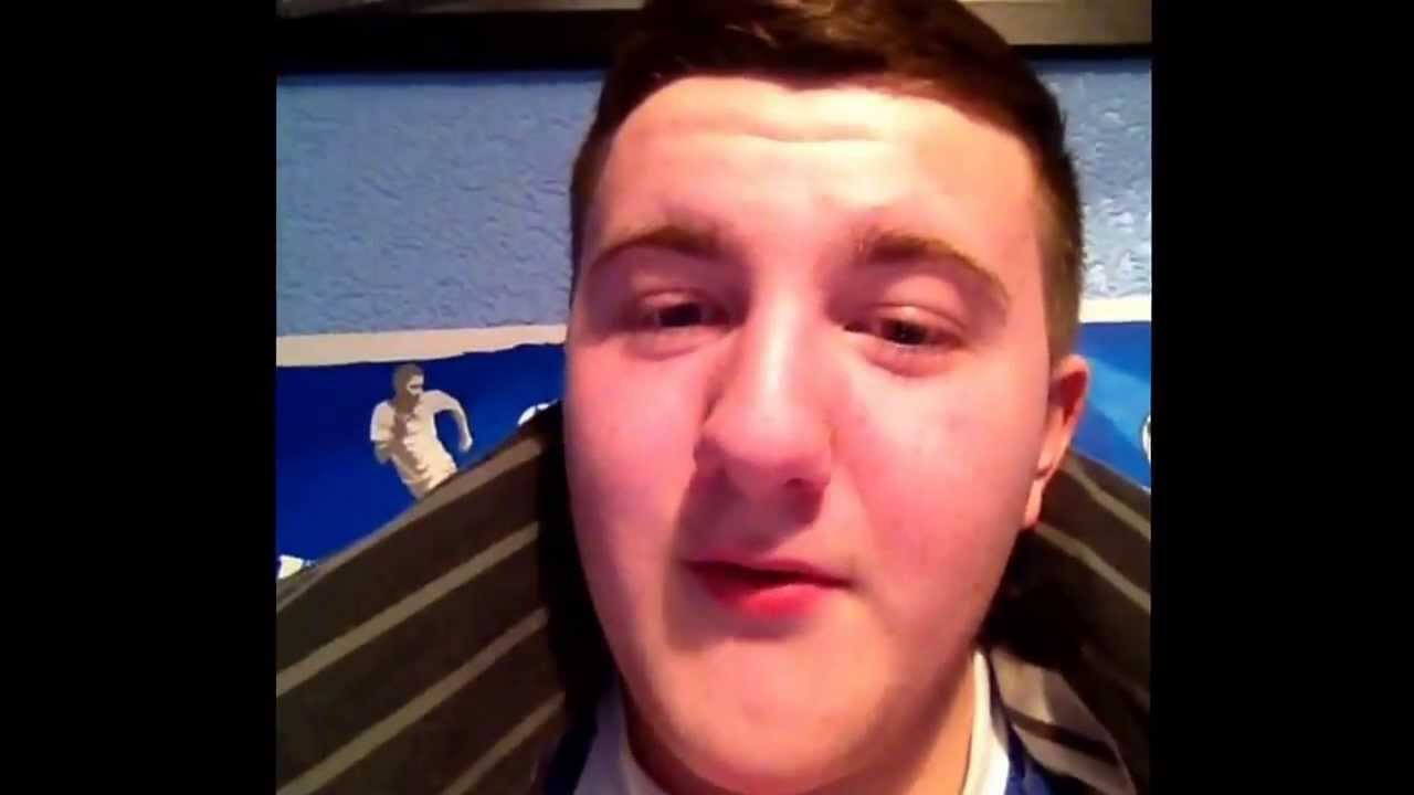 bitching-the-fat-kid-on-the-football-team-vine-youtube