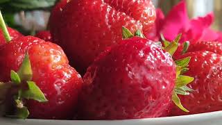 видео: Клубника 🍓 в моем саду ч1.Сорт КЕНТ картинка: Клубника 🍓 в моем саду ч1.Сорт КЕНТ