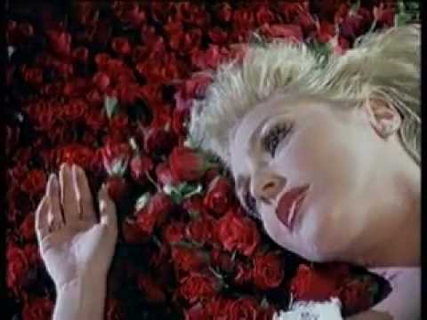 Patricia Lewis & Bles Bridges - First Kiss Goodnight acordes